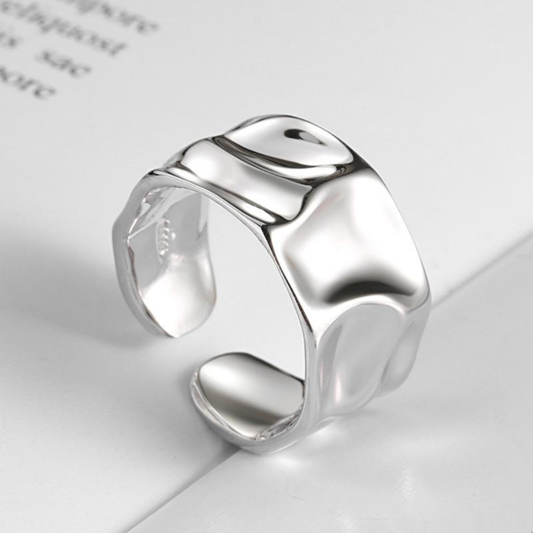 Asymmetrisk bred ring i 925 sterling sølv